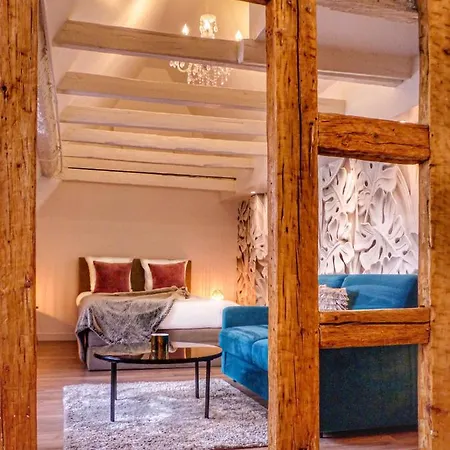 Апартаменты Life Renaissance - New Concept - Place Kleber *