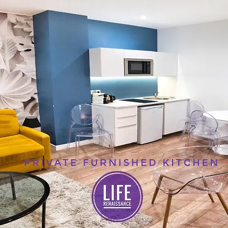 Life Renaissance - New Concept - Place Kleber * ストラスブール