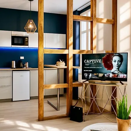 Daire Life Renaissance - New Concept - Place Kleber *