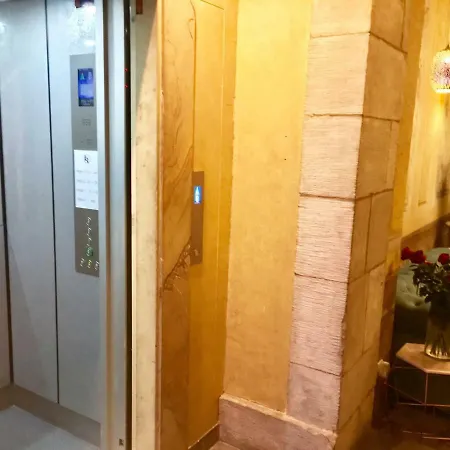 Life Renaissance - New Concept - Place Kleber שטרסבורג