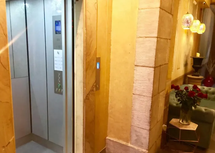 Life Renaissance - New Concept - Place Kleber Straatsburg