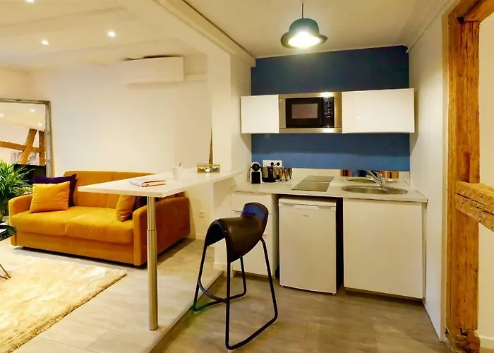 Life Renaissance - New Concept - Place Kléber * Strasbourg